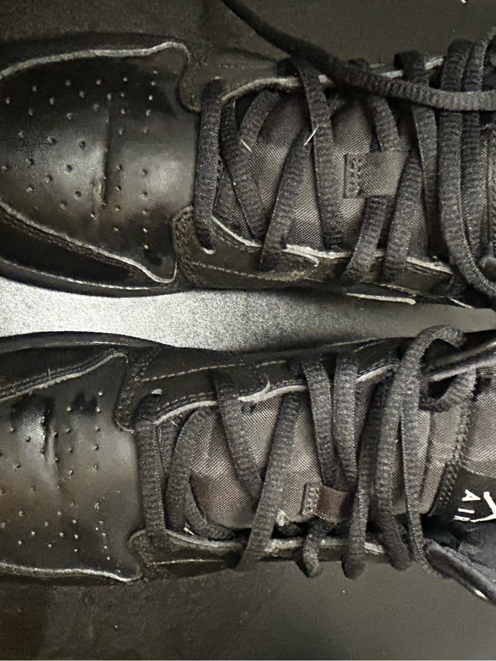 Nike Kids Black Low-Top Sneakers